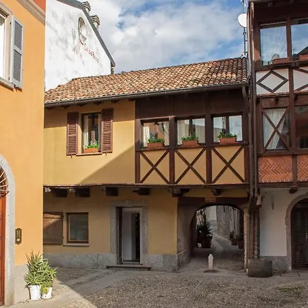 Apartament Piazzetta Del Castello Cernobbio