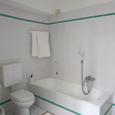 Piazzetta Del Castello Apartment *
